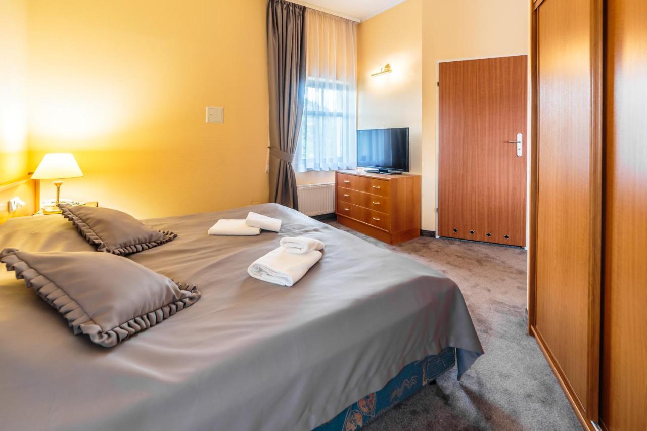Hotel Fenix Jelenia Góra Eksteriør billede